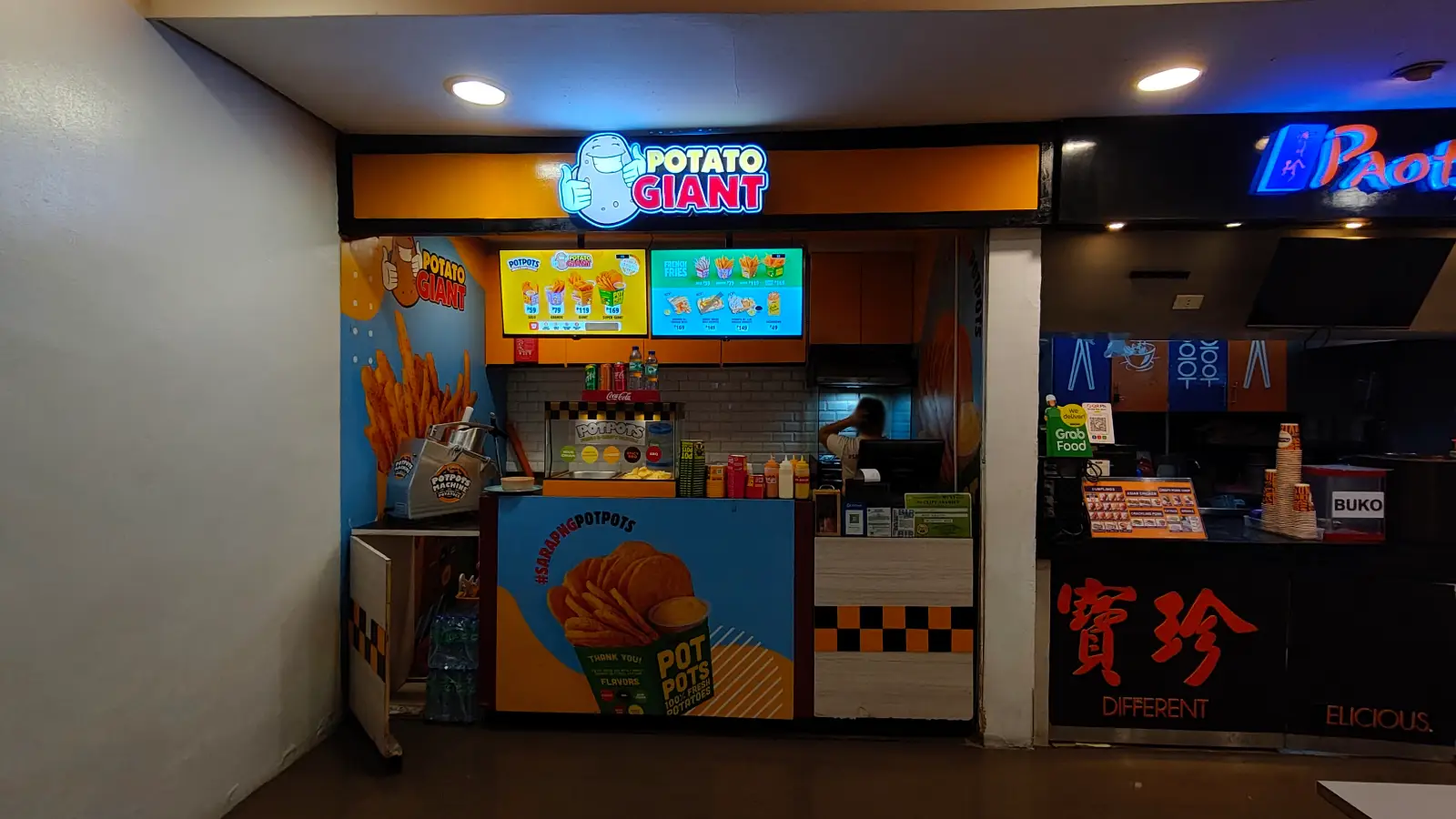 POTATO GIANT in TriNoma
